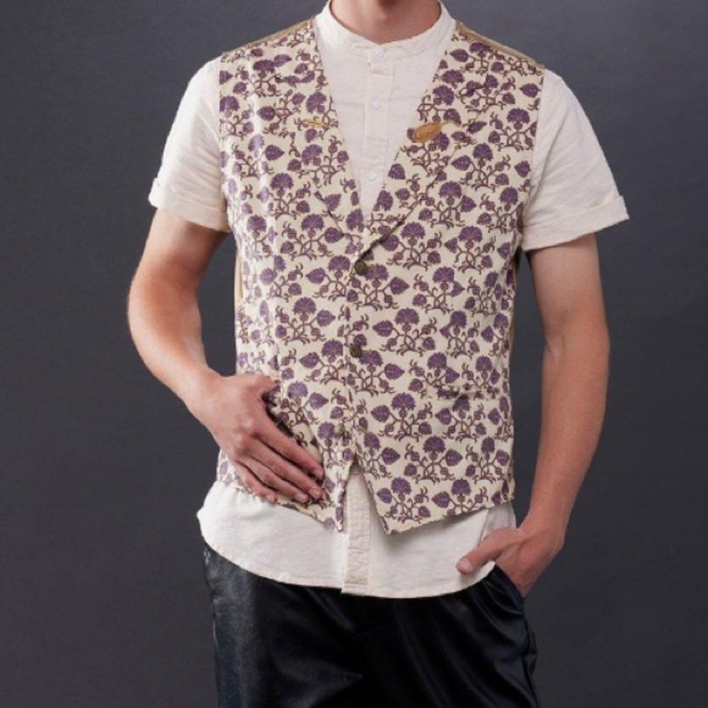 The Witcher Jaskier Floral Button-Up Vest‎ Hot Topic Cosplay Costume Halloween